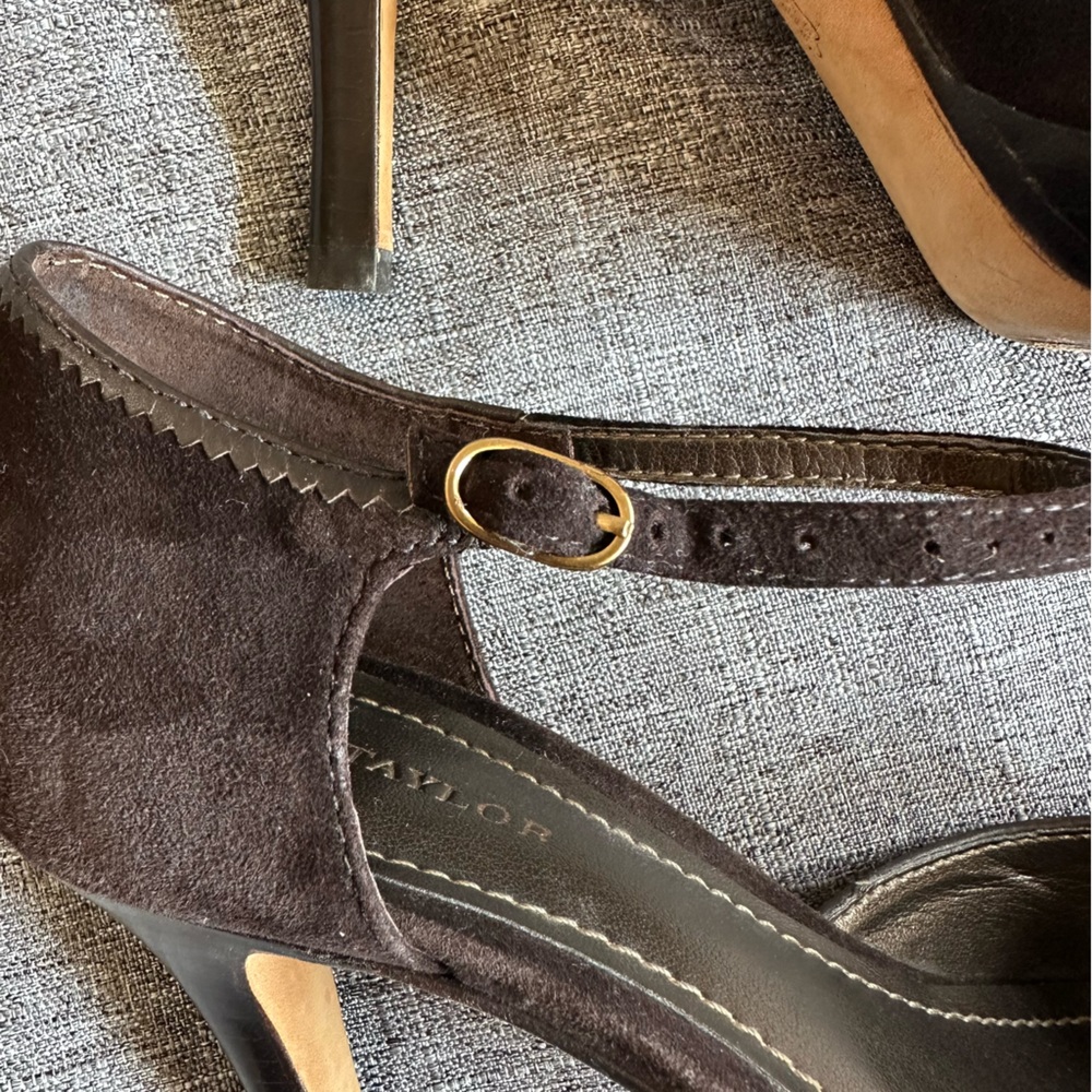 *Final Sale Price*  Ann Taylor brown suede heels platform pump - Picture 10 of 15